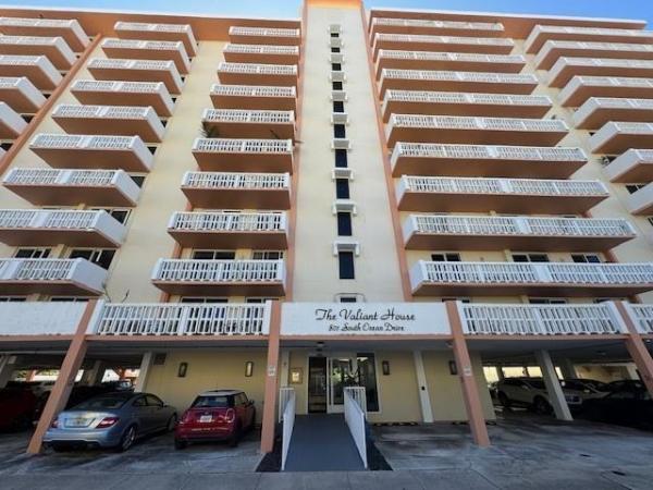 Valiant House, 801 S Ocean Dr #303, Hollywood, Florida 33019, image 1