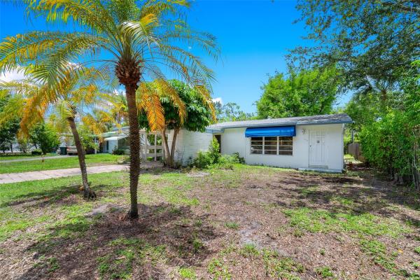 13 Urban Place, 1273 NE 37th St, Oakland Park, Florida 33334, image 1