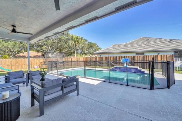 Estates Of Stirling Lake, 16260 Owasco Cir, Davie, Florida 33331, image 3