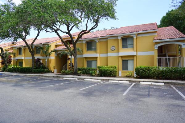 Sailboat Pointe, 2301 NW 33rd St #111, Oakland Park, Florida 33309, image 1