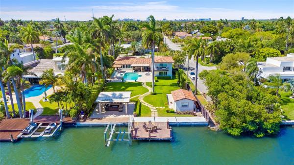 Hollywood Lakes, 1100 N Northlake Dr, Hollywood, Florida 33019, image 1
