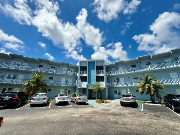 Sheridan Lakes, 2300 Park Ln #311, Hollywood, Florida 33021, image 1