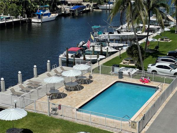 Cromwell West, 1731 SE 15th St #505, Fort Lauderdale, Florida 33316, image 1