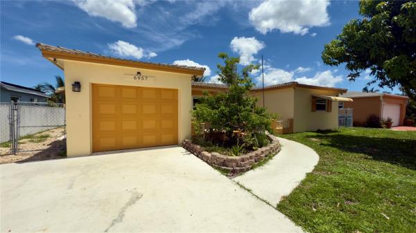Oriole Margate, 6957 NW 9th Ct, Margate, Florida 33063, image 1