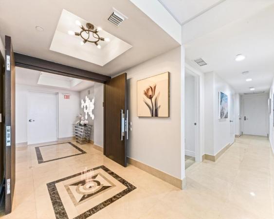 Las Olas Beach Club, 101 S Fort Lauderdale Beach Blvd #1104, Fort Lauderdale, Florida 33316, image 1