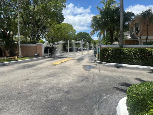 Montage By The Lake, 3263 NW 44th St #6, Oakland Park, Florida 33309, image 1