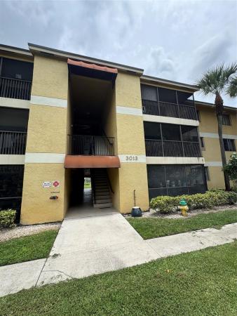 Oakland Forest Club, 3013 N Oakland Forest Dr #106, Oakland Park, Florida 33309, image 1
