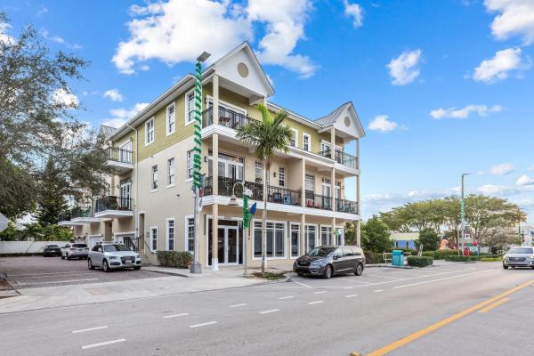 2350 Wilton Dr #2350, Fort Lauderdale, Florida 33305, image 1