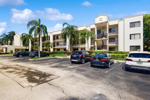 10352 E Clairmont Cir #1, Fort Lauderdale, Florida 33321, image 1