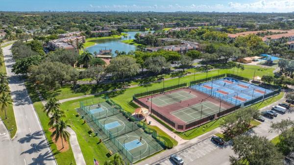 Coral Gate, 6033 Coral Lake Dr #309, Margate, Florida 33063, image 2