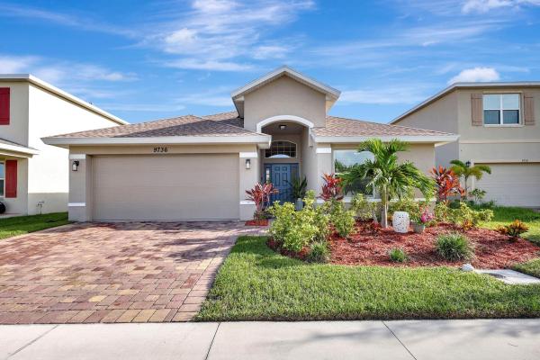 Morningside Palm Breezes Club, 9736 Starboard Dr, Fort Pierce, Florida 34945, image 1