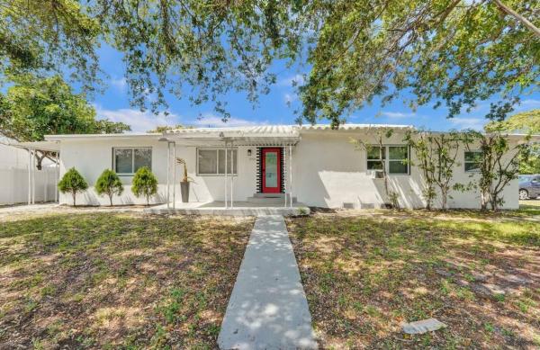 2001 Washington St, Hollywood, Florida 33020, image 1