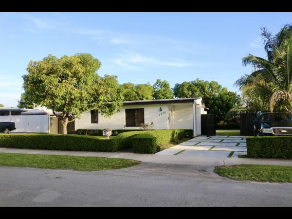 10770 SW 40th St, Unincorporated Dade County, Florida 33165, image 1