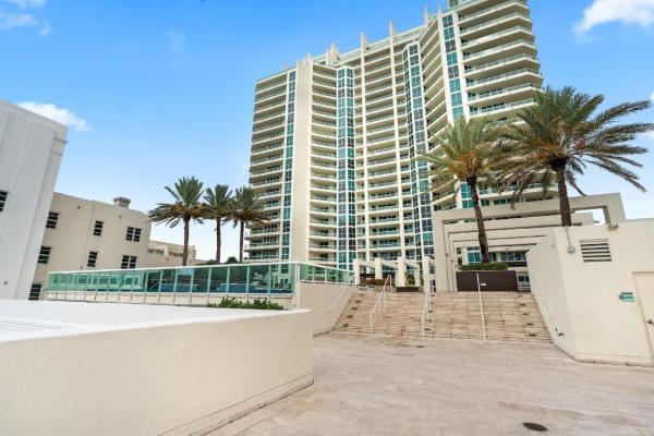 Las Olas Beach Club, 101 S Fort Lauderdale Beach Blvd #1502, Fort Lauderdale, Florida 33316, image 3