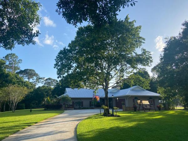 4319 Thousand Pines Dr, Fort Pierce, Florida 34981, image 1