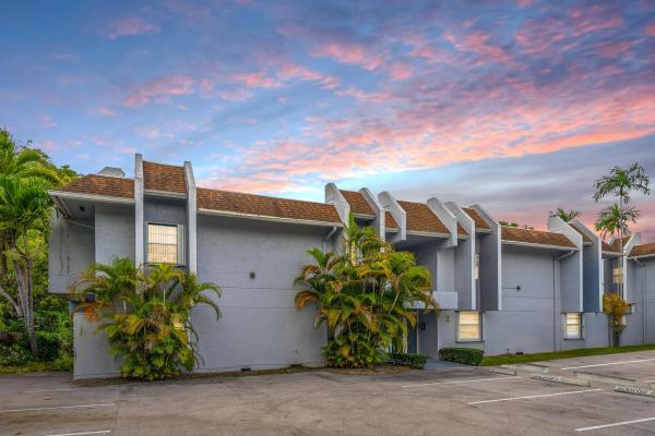 9231 SW 87 Ave C9, Unincorporated Dade County, Florida 33176, image 1