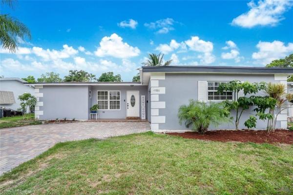 Sunrise Golf Village, 6680 NW 26th St, Sunrise, Florida 33313, image 1