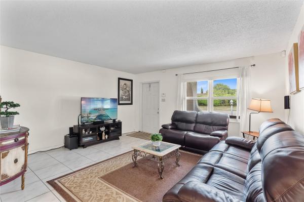 Crystal Lake Golf Villas, 1010 NW 49th Ct, Deerfield Beach, Florida 33064, image 1