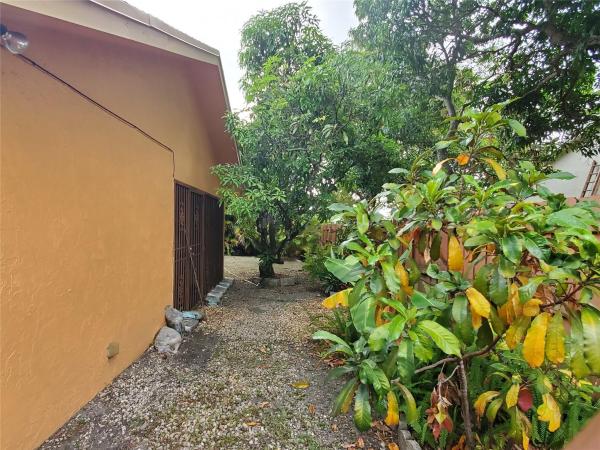 Coral Woods, 11300 SW 154th St, Palmetto Estates, Florida 33157, image 3