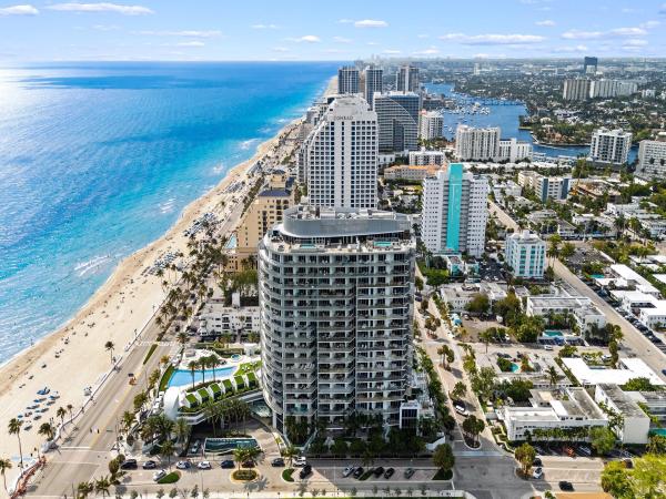 Paramount, 701 N Fort Lauderdale Blvd #802, Fort Lauderdale, Florida 33304, image 1