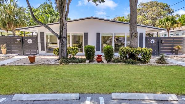 Pinehurst, 2412 NE 4th St #E, Pompano Beach, Florida 33062, image 1