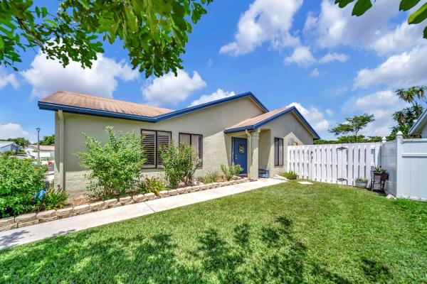 Rainberry Park, 9743 Saratoga Park Ct, Boca Raton, Florida 33428, image 1
