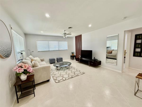 Pinehurst, 23 NE 19th Ave, Pompano Beach, Florida 33060, image 1