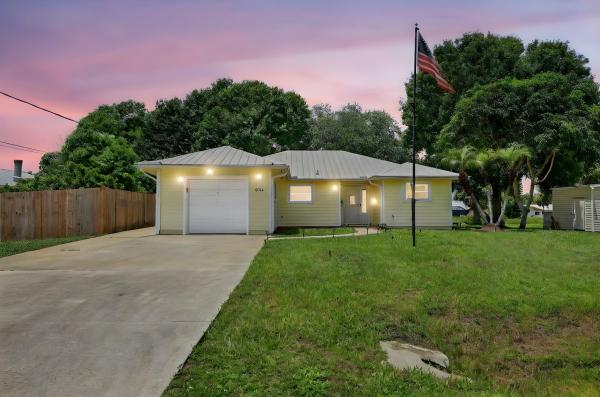 Lakewood Park, 6506 Doris Dr, Fort Pierce, Florida 34951, image 1