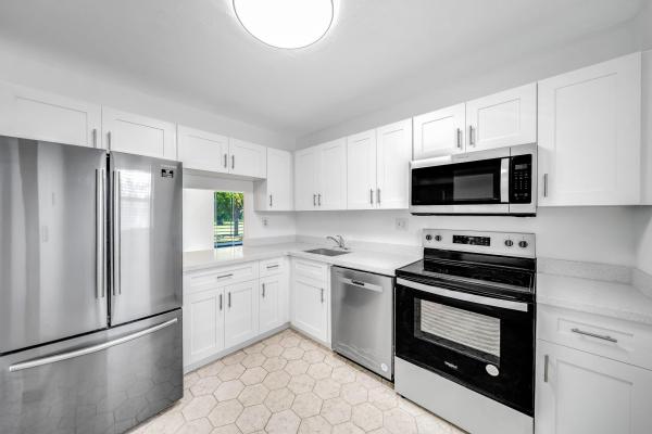Sands Point, 8320 Sands Point Blvd #208M, Tamarac, Florida 33321, image 1