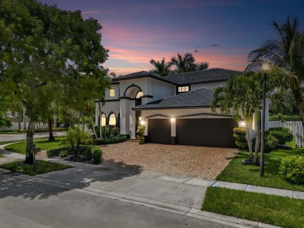 Bonita Bay, 1202 NW 141st Ave, Pembroke Pines, Florida 33028, image 1