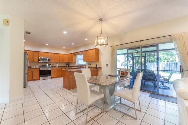 Impressions, 21320 Sawmill Ct, Boca Raton, Florida 33498, image 3