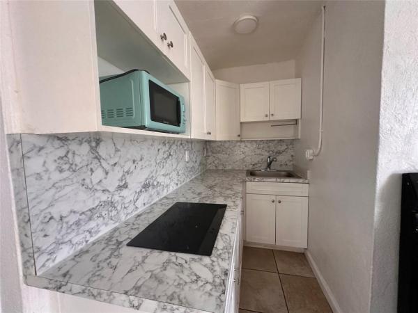 College, 728 SW 6th St #B, Dania Beach, Florida 33004, image 1