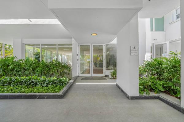 Commodore Club West, 155 Ocean Lane Dr 706, Key Biscayne, Florida 33149, image 3