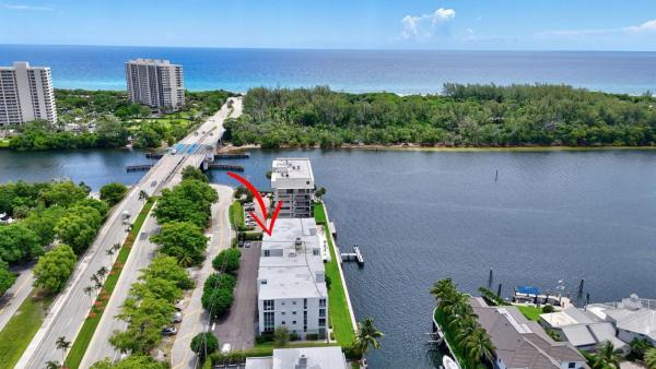 Rogers House West, 850 NE Spanish River Blvd #33, Boca Raton, Florida 33431, image 1