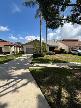 Fairmont Place, 4928 Boxwood Cir, Boynton Beach, Florida 33436, image 1