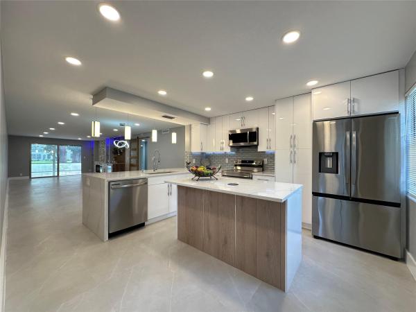 Granada Village, 2002 Granada Dr #M1, Coconut Creek, Florida 33066, image 1