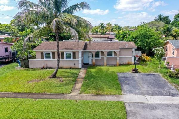 Sunrise Golf Village, 6250 NW 20th St, Sunrise, Florida 33313, image 1