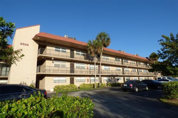 Country Club Manor, 2500 Coral Springs Dr Dr #301, Coral Springs, Florida 33065, image 1