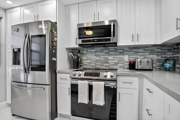 Aruba Village, 3302 Aruba Way #B4, Coconut Creek, Florida 33066, image 1