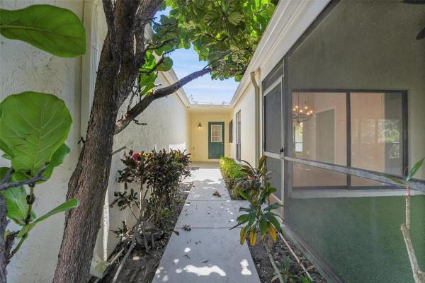 Twelve Oaks, 11457 Shady Oaks Ln, North Palm Beach, Florida 33408, image 3