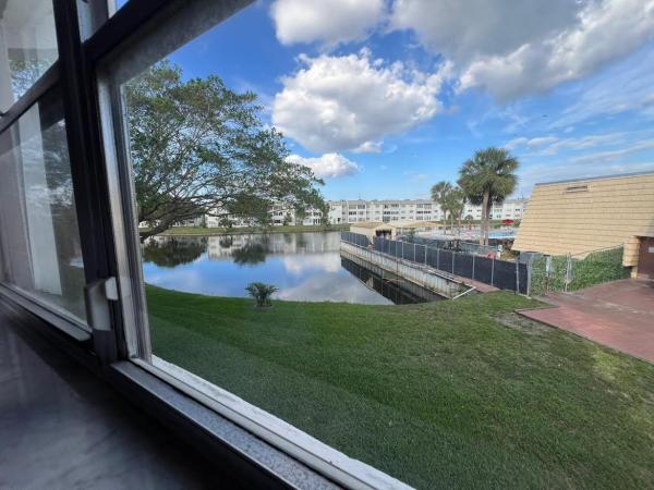 Sunrise Lakes 2, 8200 Sunrise Lakes Blvd #212, Sunrise, Florida 33322, image 1