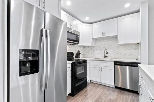 Sabal Palm Village, 4990 E Sabal Palm Blvd #306, Tamarac, Florida 33319, image 1