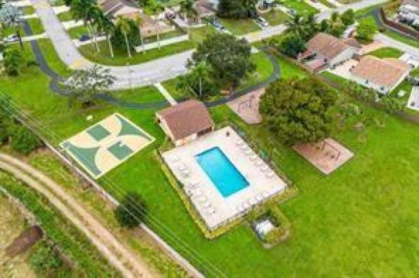 Tudor Woods, 22882 Markham Way, Boca Raton, Florida 33428, image 1