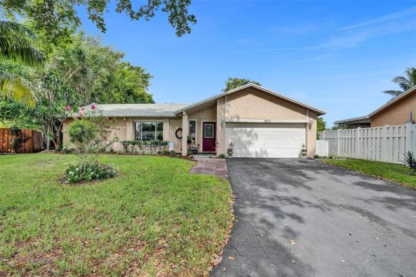 Greenwood, 2672 NW 95th Ter, Coral Springs, Florida 33065, image 1