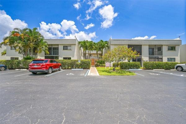 Pembridge At Lakes Of Delray, 15450 Pembridge Ave #178, Delray Beach, Florida 33484, image 1