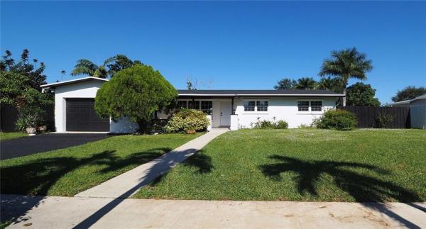 Pembroke Lakes, 11041 NW 21st St, Pembroke Pines, Florida 33026, image 1