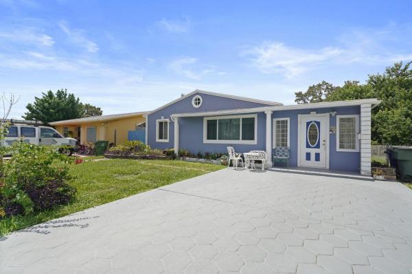 Glendale Lawns, 637 SW 1st Ct, Hallandale Beach, Florida 33009, image 1
