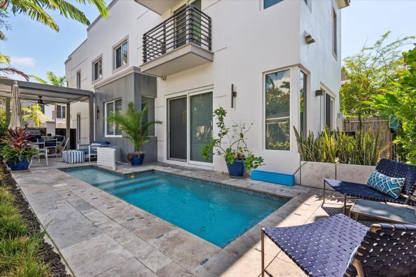 Zuna Townhomes, 815 NE 17th Ave #5, Fort Lauderdale, Florida 33304, image 1