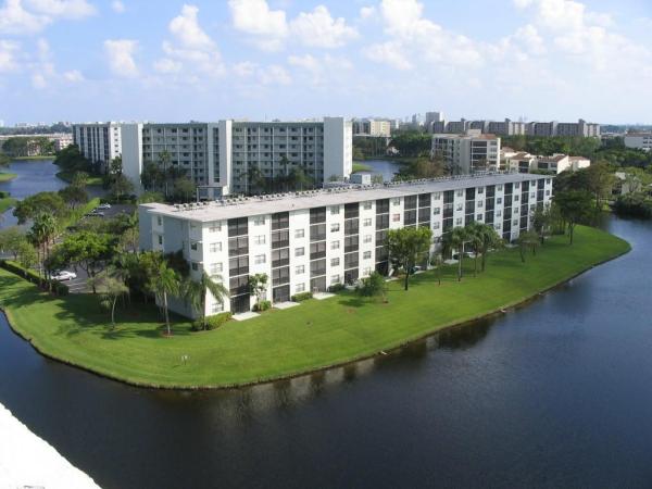 Water Chase At Cypress Bend, 2236 N Cypress Bend Dr #403, Pompano Beach, Florida 33069, image 1