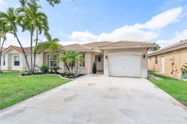 Poinciana Parc, 13995 S Cypress Cove Cir, Davie, Florida 33325, image 1